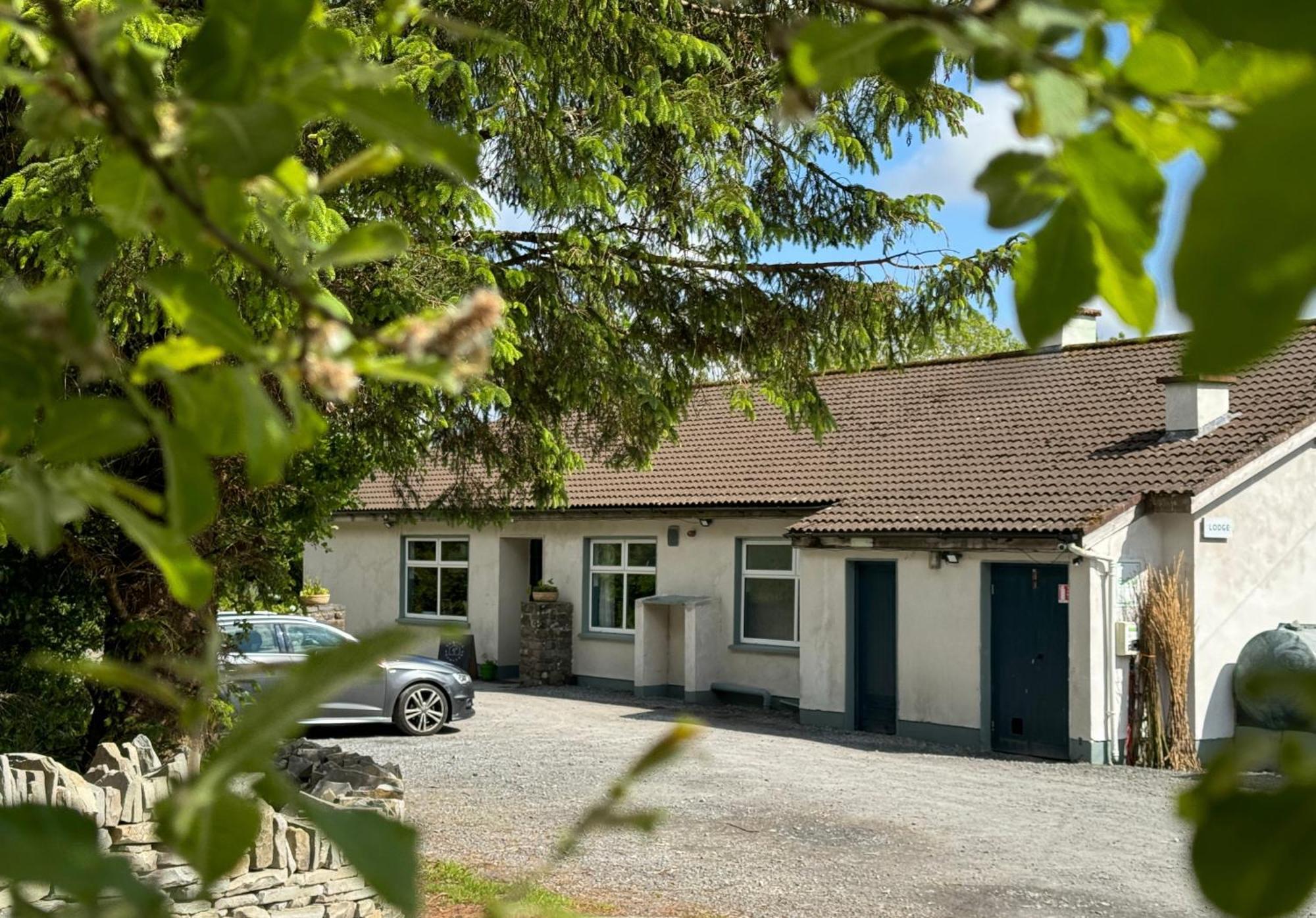 Хостел The Common Knowledge Centre Kilfenora Экстерьер фото